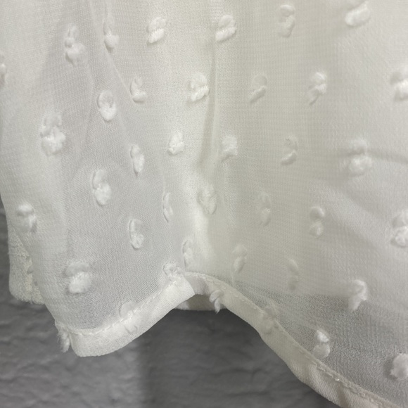 NWT Charter Club Ivory Ruffled Textured Pintucked Bell Sleeve Split Blou… - Picture 4 of 9